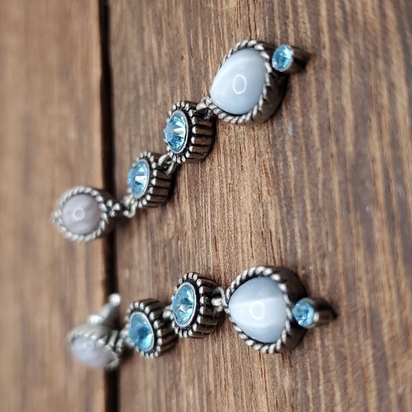 E451 sterling bridal‎ drop earrings
